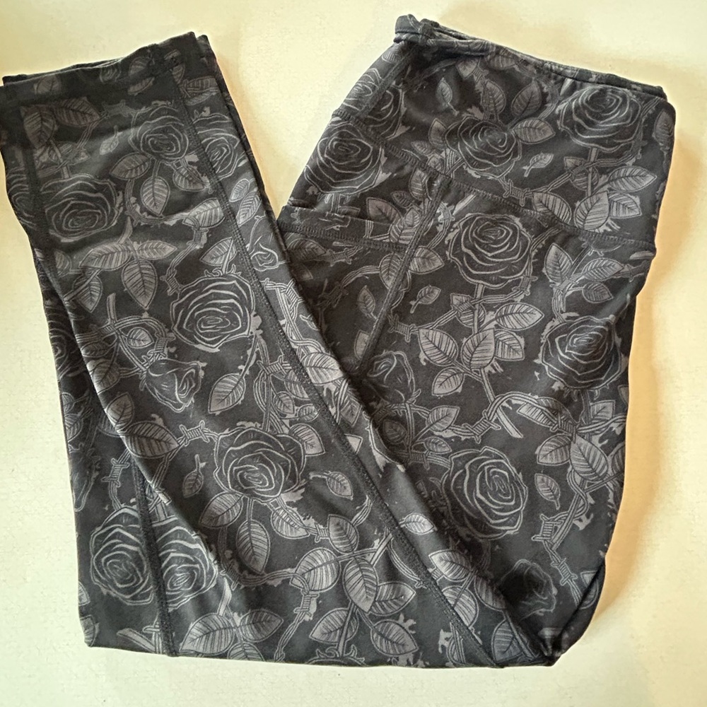 Constantly Varied Gear black rose design Capri leggings with pockets